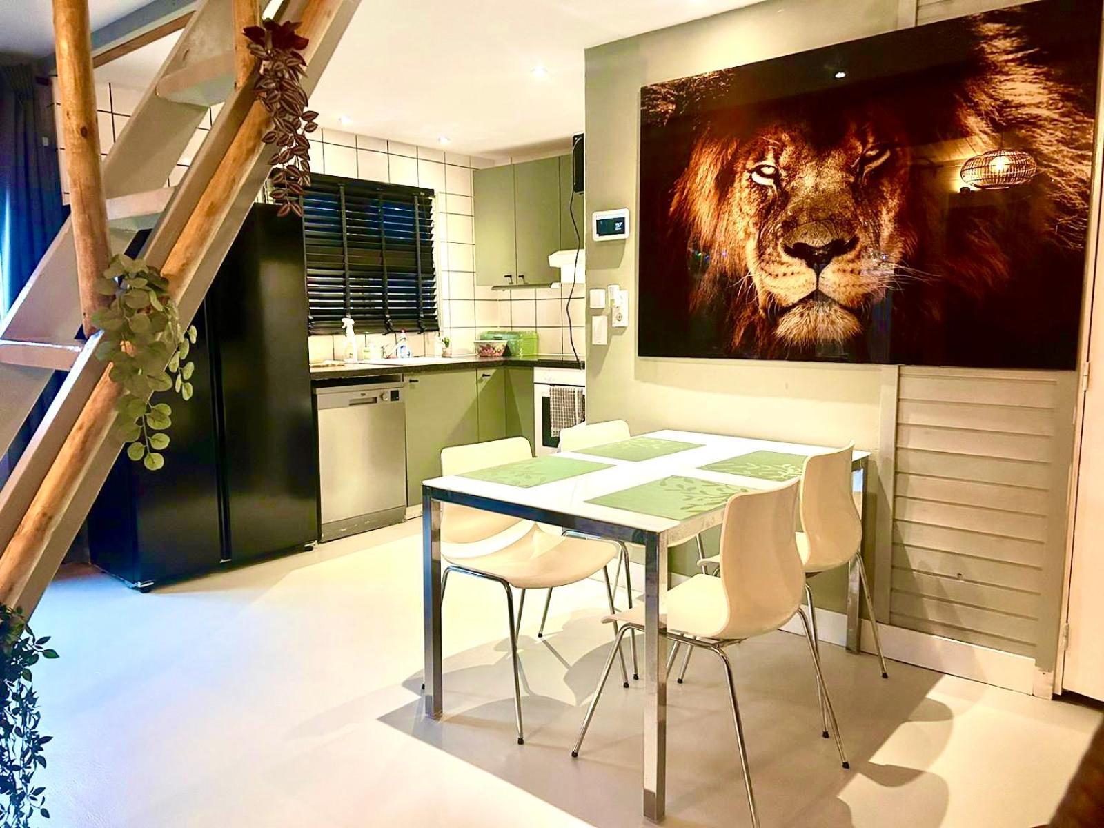 Jungle Style Lodge With Jacuzzi ,Sauna And Garden Near Amsterdam Vijfhuizen Exteriör bild